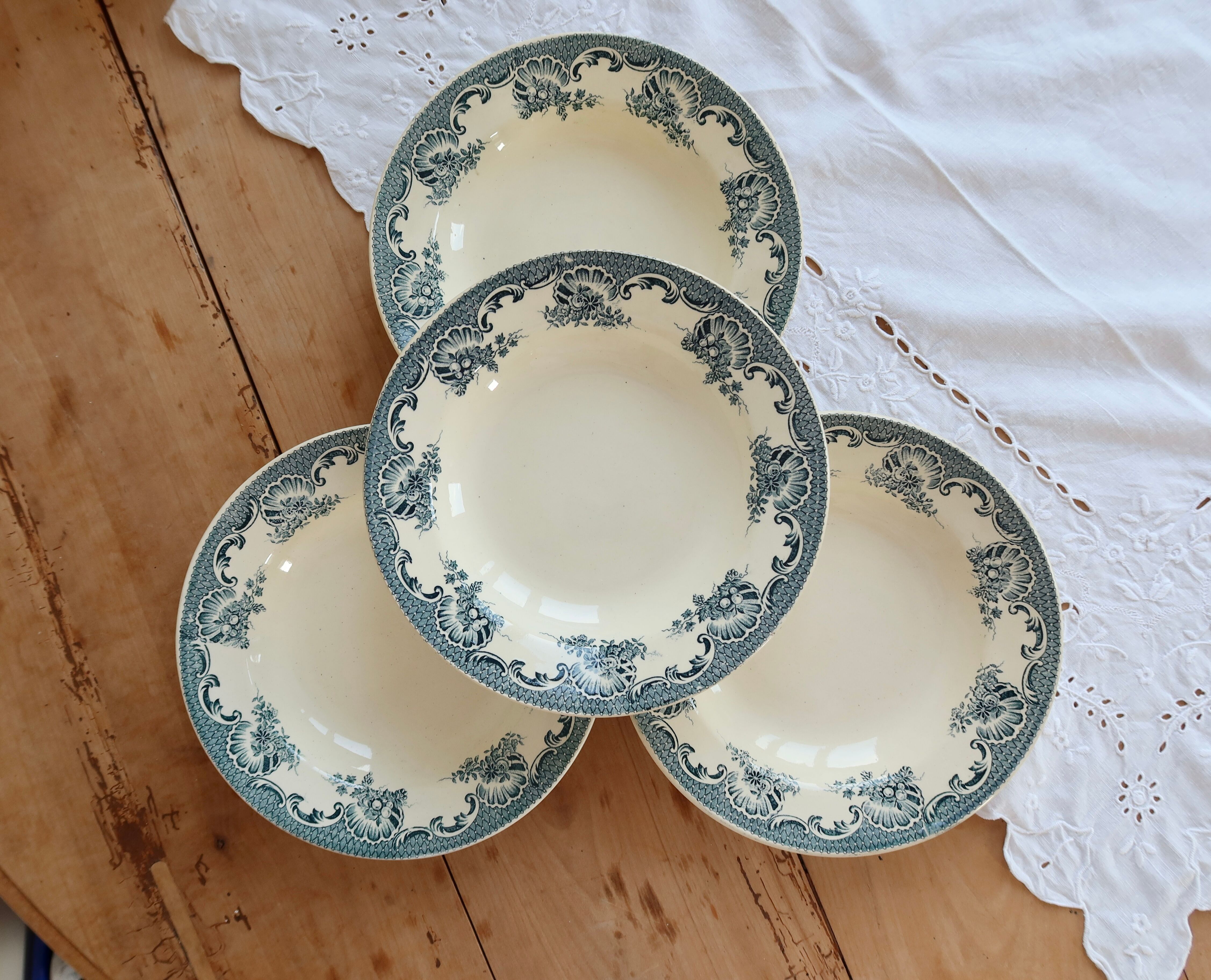 4 vintage Lavallière deep plates - Moulin des Loups