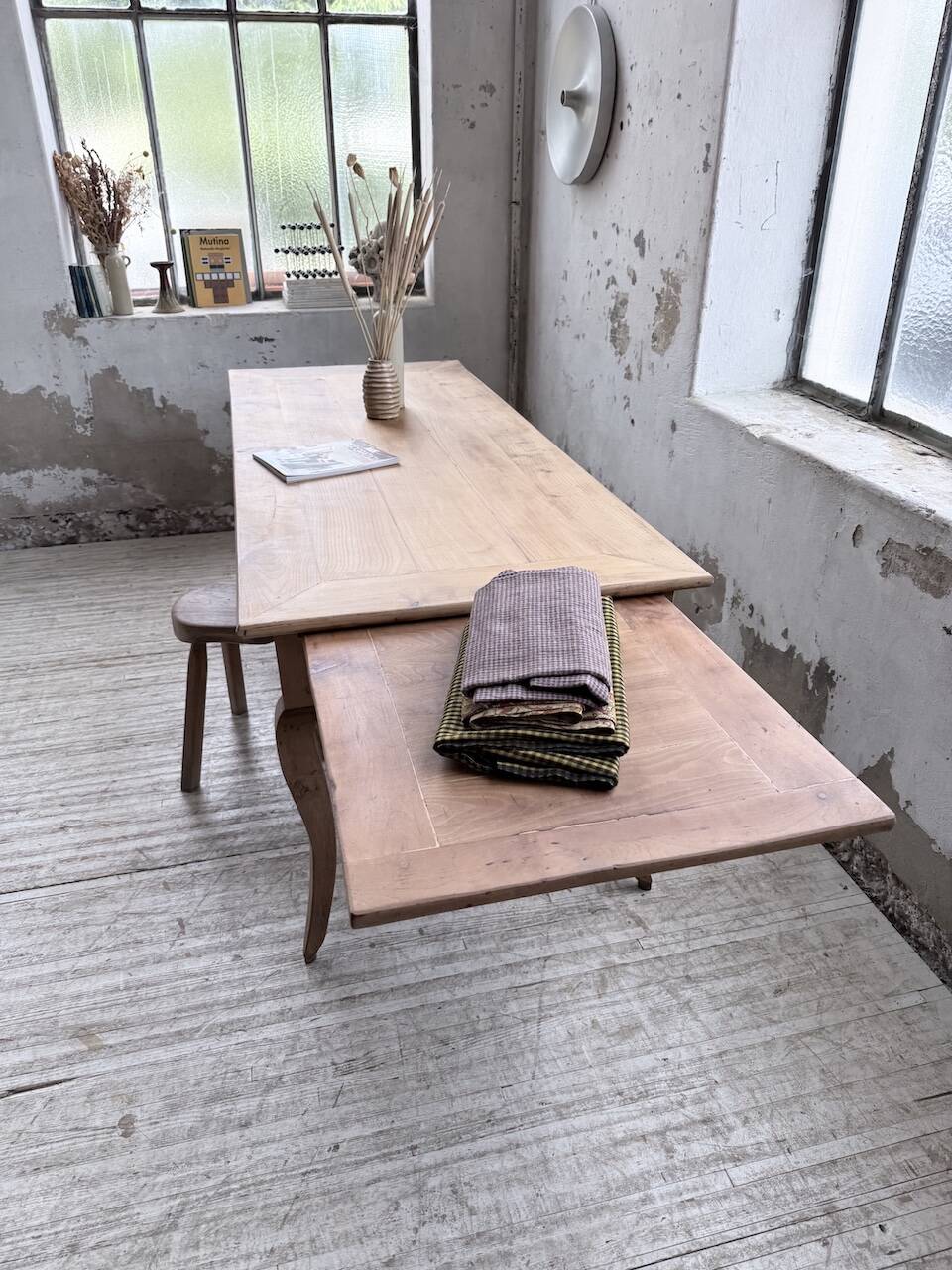Farm table cherry wood with curved legs, 19th century.