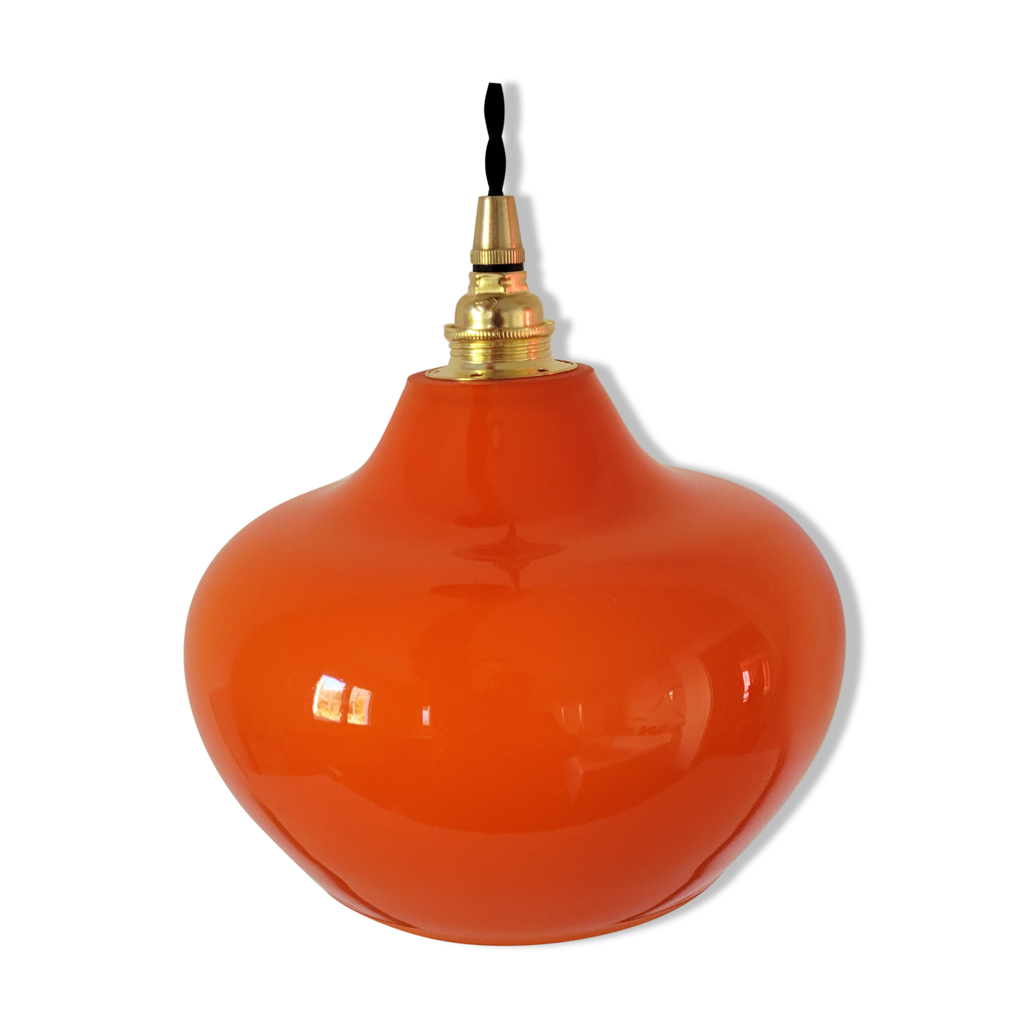 Orange opaline suspension