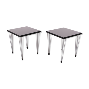 Deux tables d’appoint
