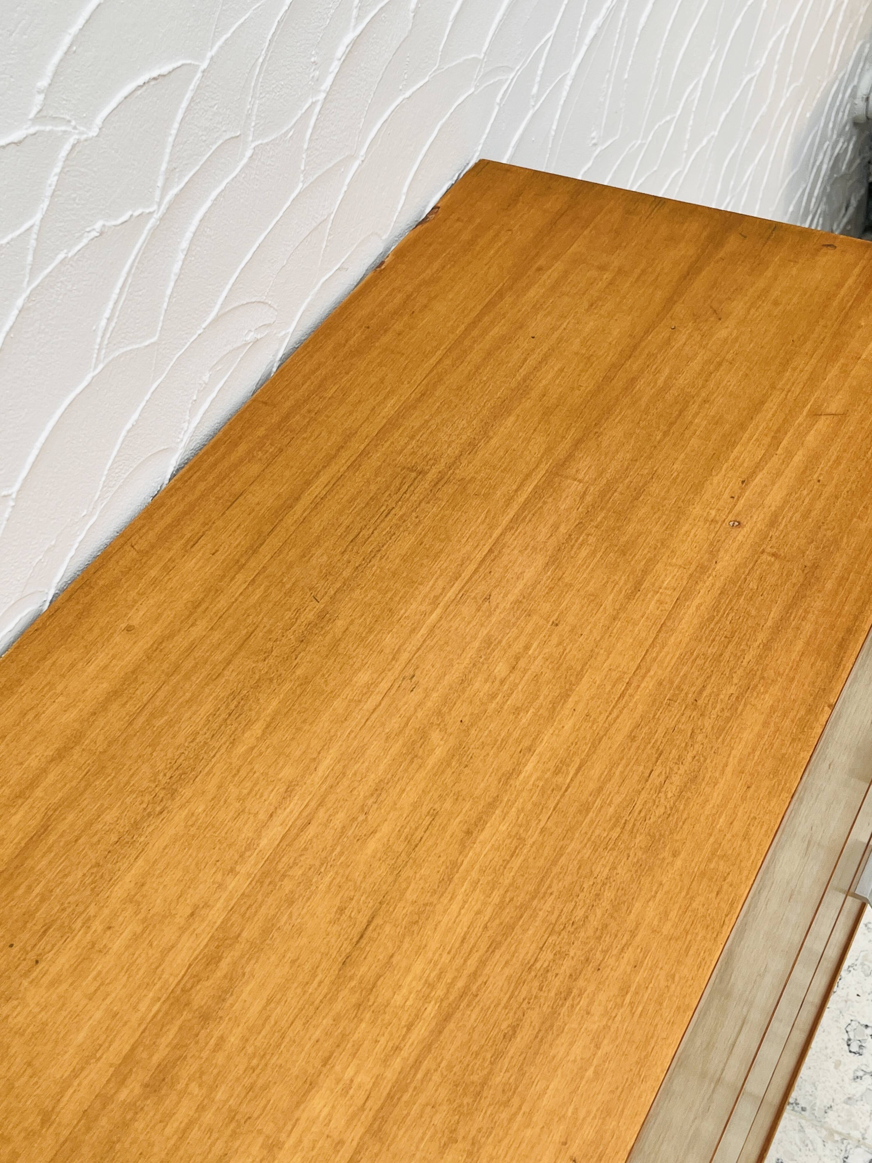 Vintage teak chest of drawers with 4 drawers from the 1960s in G-Plan style.