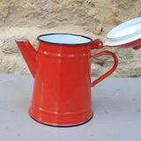 Cafetière émaillée rouge