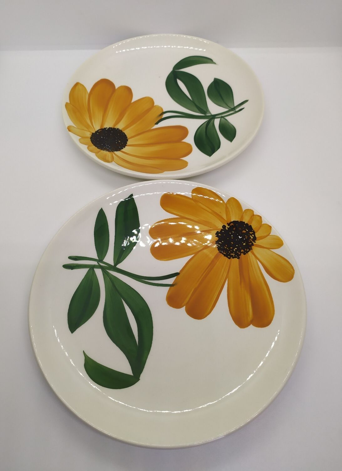 Vintage Gien dessert plates