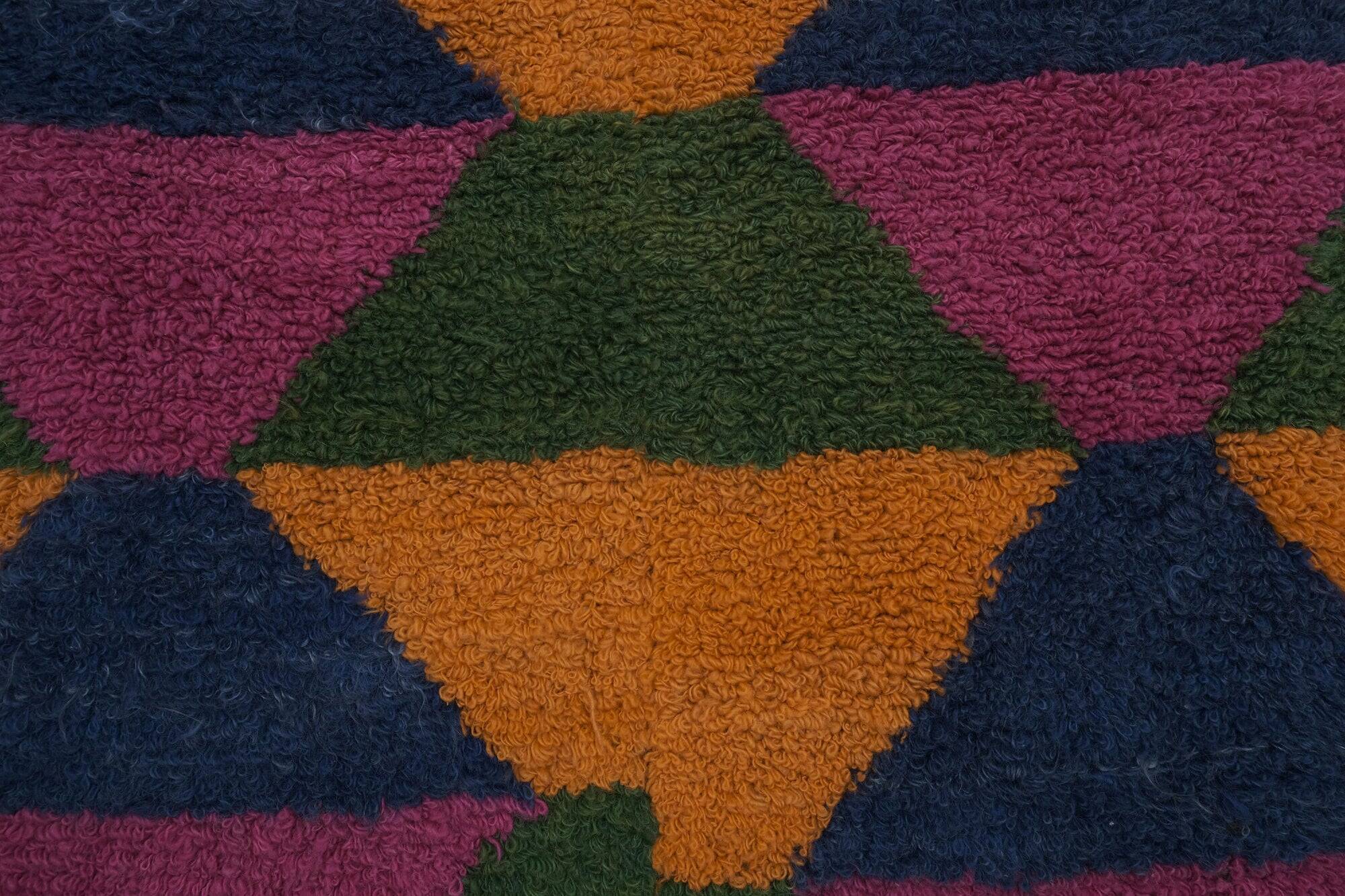 Vintage handmade Turkish rug 108x137 cm