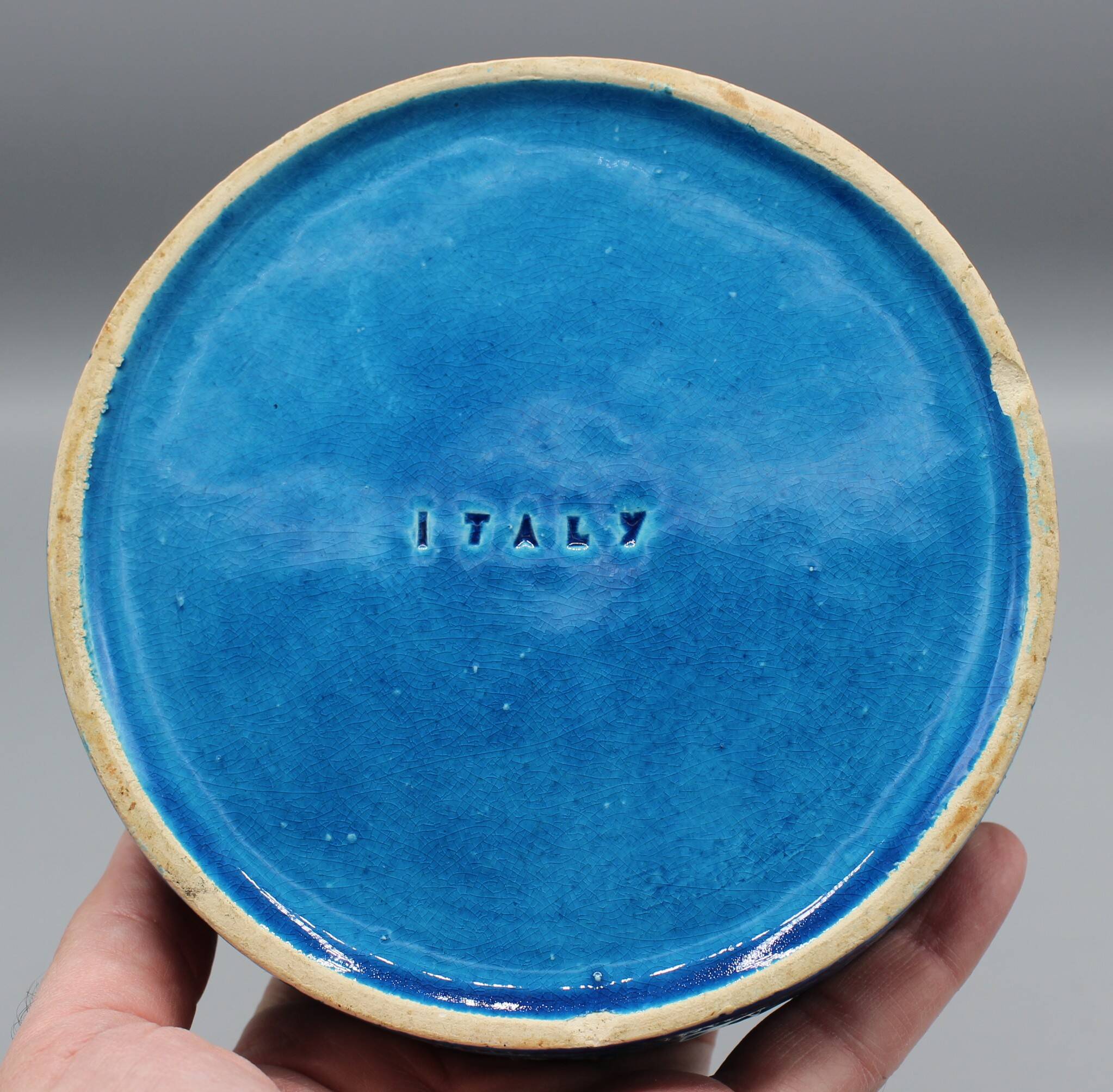 Vintage ashtray designed by Aldo Londi for Bitossi Italy