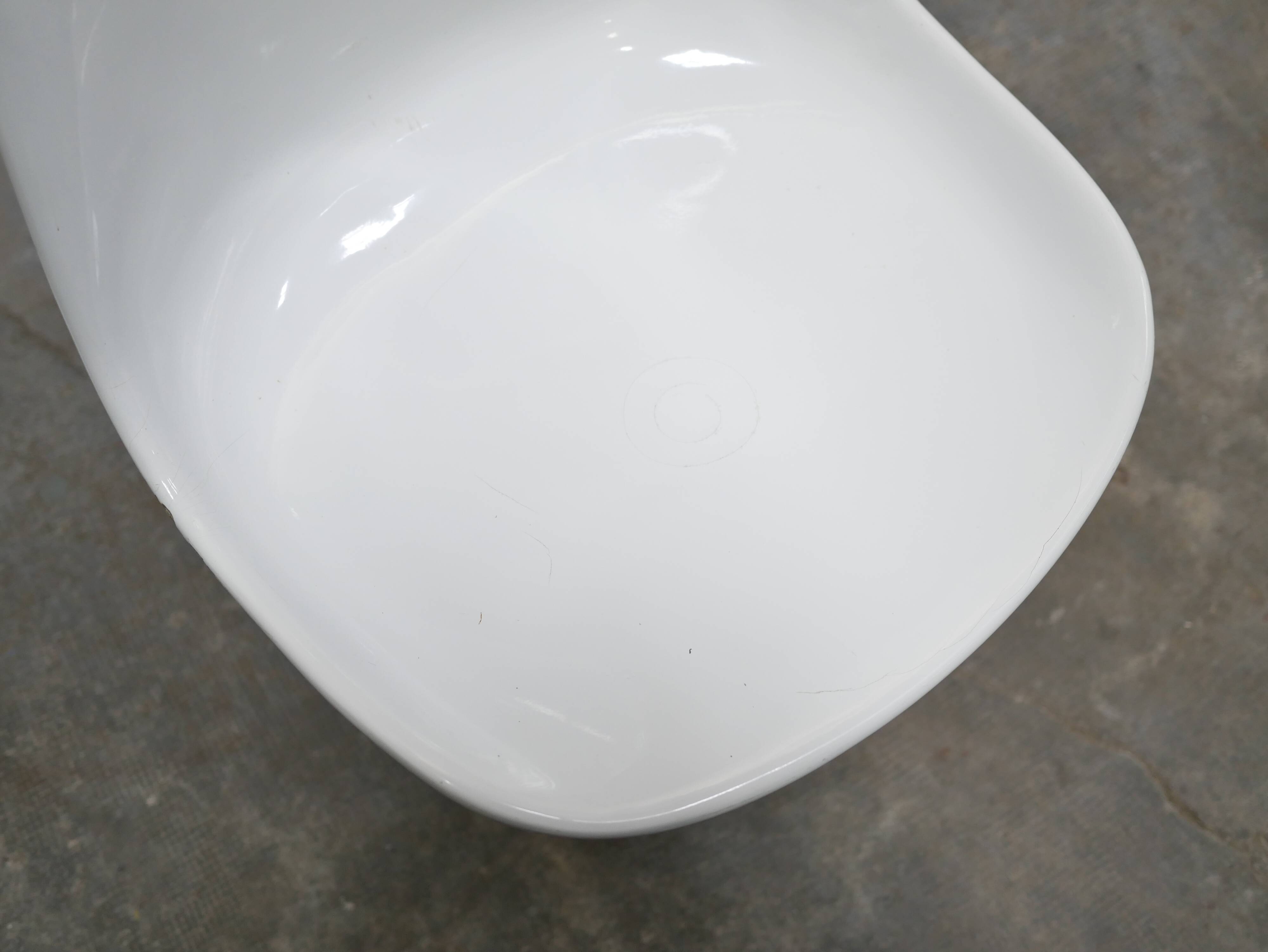 Vintage swivel tulip chair