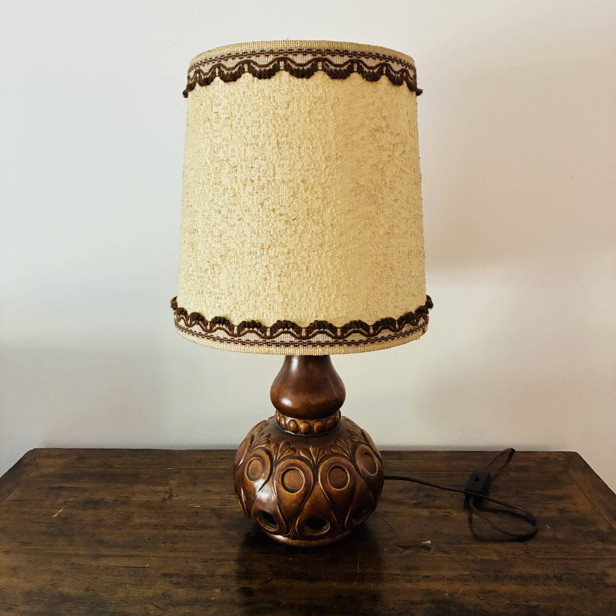 Vintage 70s Table Lamp - Sculpted Ceramic with Shade