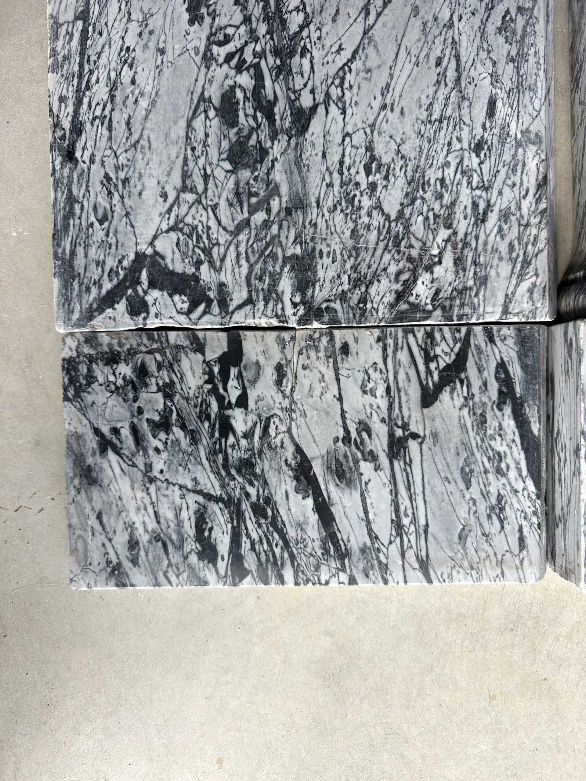 Pompadour fireplace in Louis XV style from around 1880 in blue floral marble.