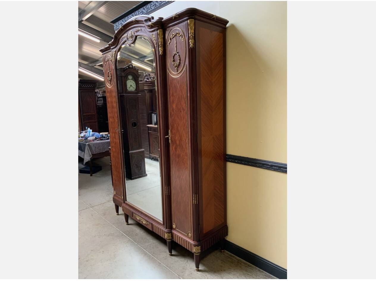 Antique Art Nouveau wardrobe, linen. - fire-gilded bronze