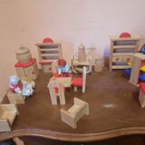 Lot de mobilier en bois maison de poupée