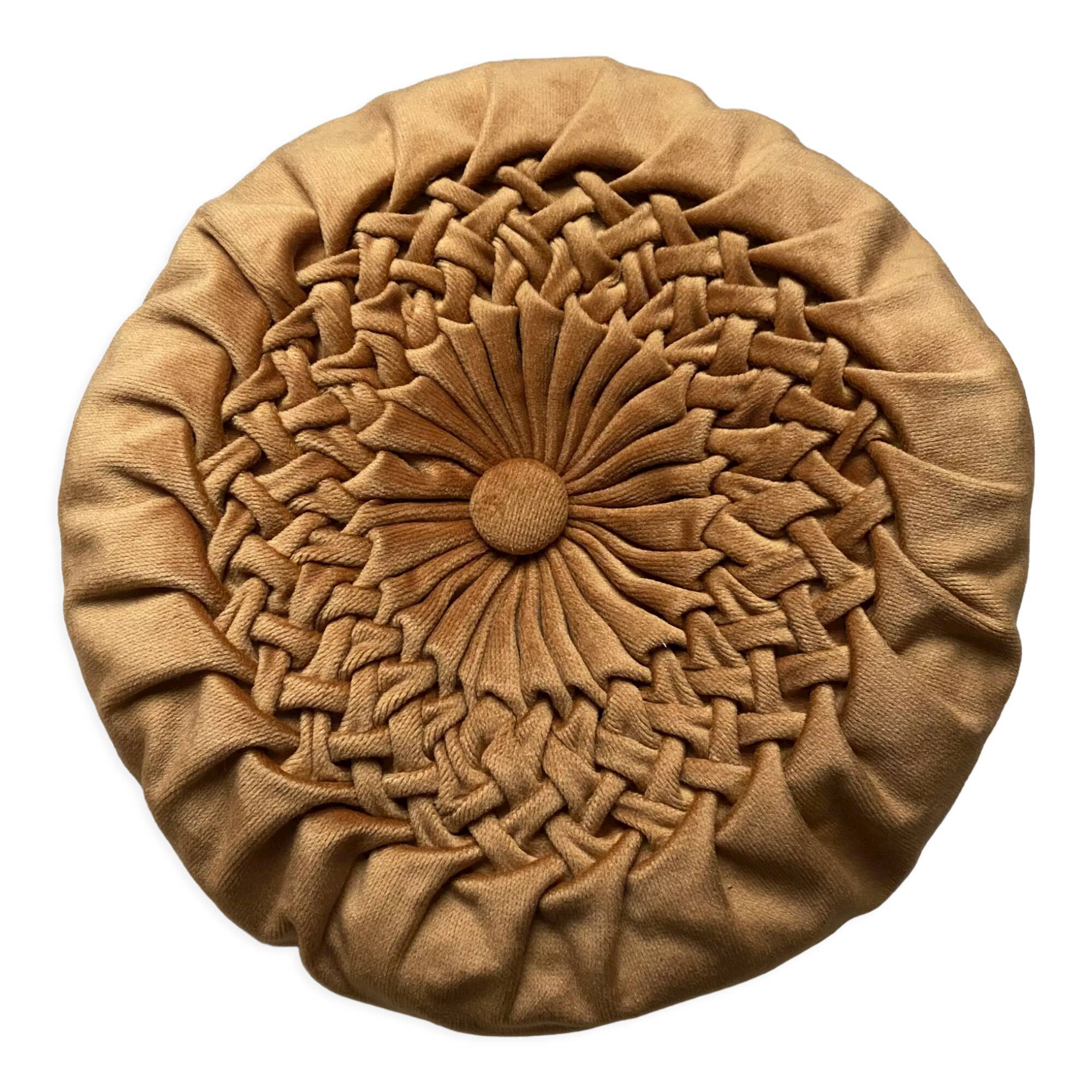Vintage round cushion in pleated velvet