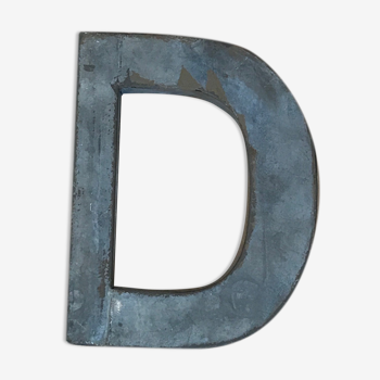 Letter teaches D