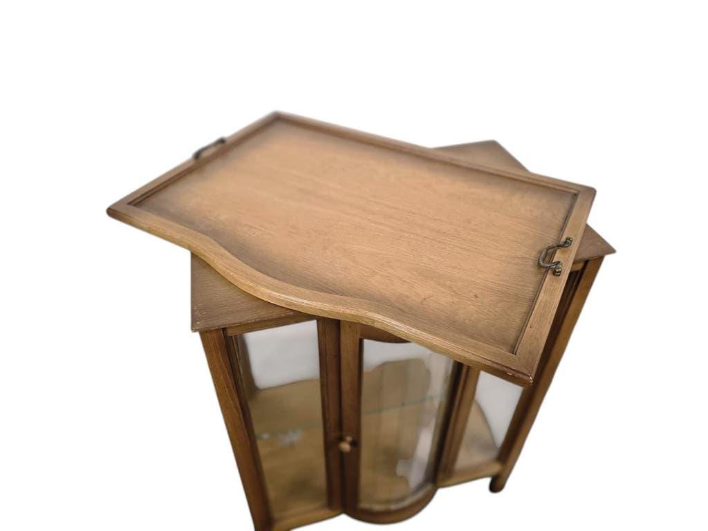 Vintage wooden bar cabinet / display case / shelf