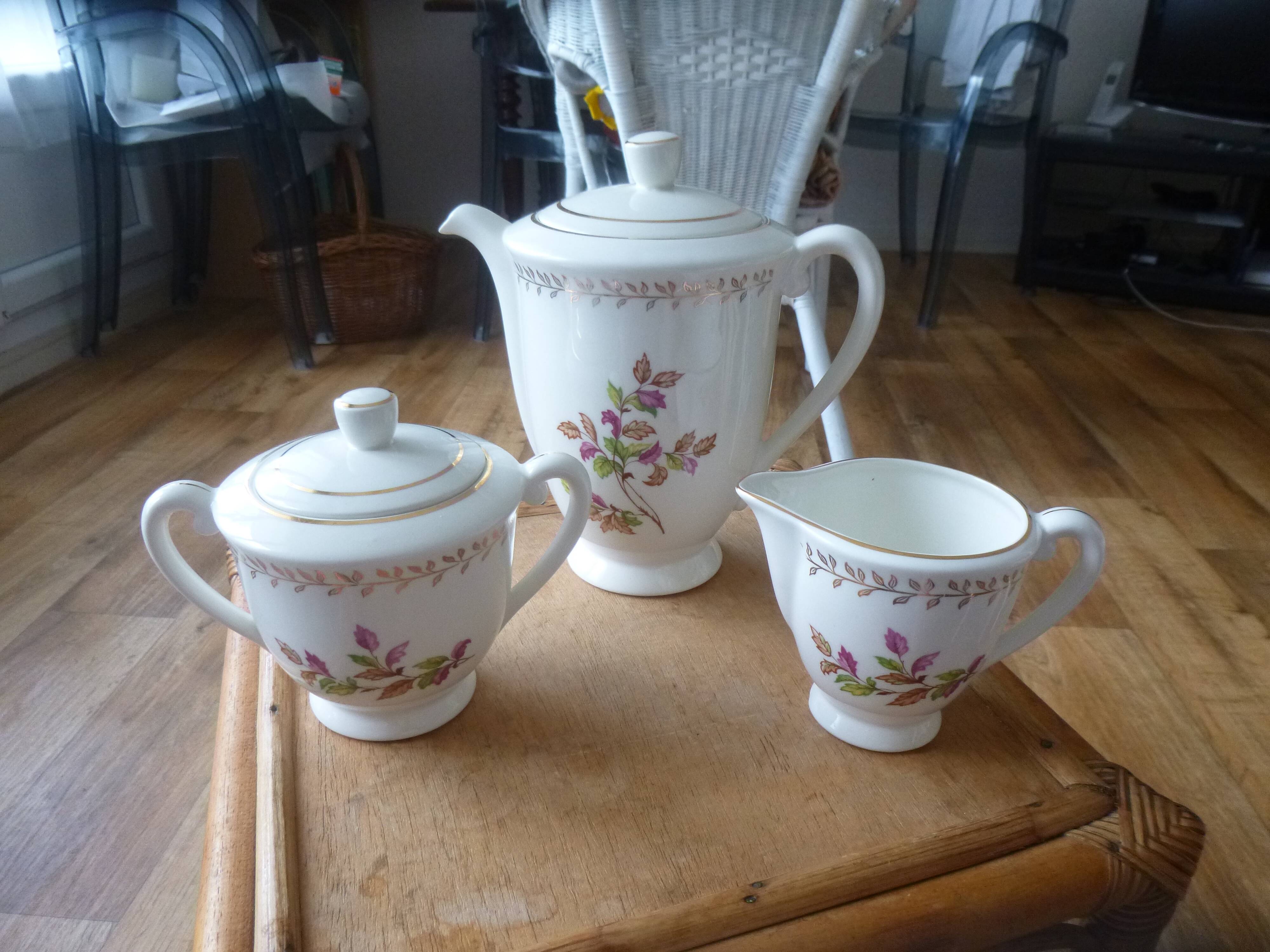 3-piece Gien earthenware service