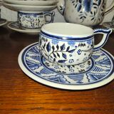 Ancien service à café en Faïence Henriot Quimper à décor floral et élégant bleu