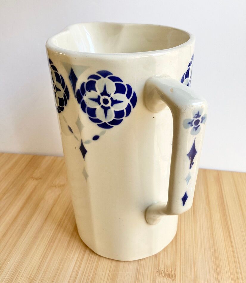 Iron earth broc art deco