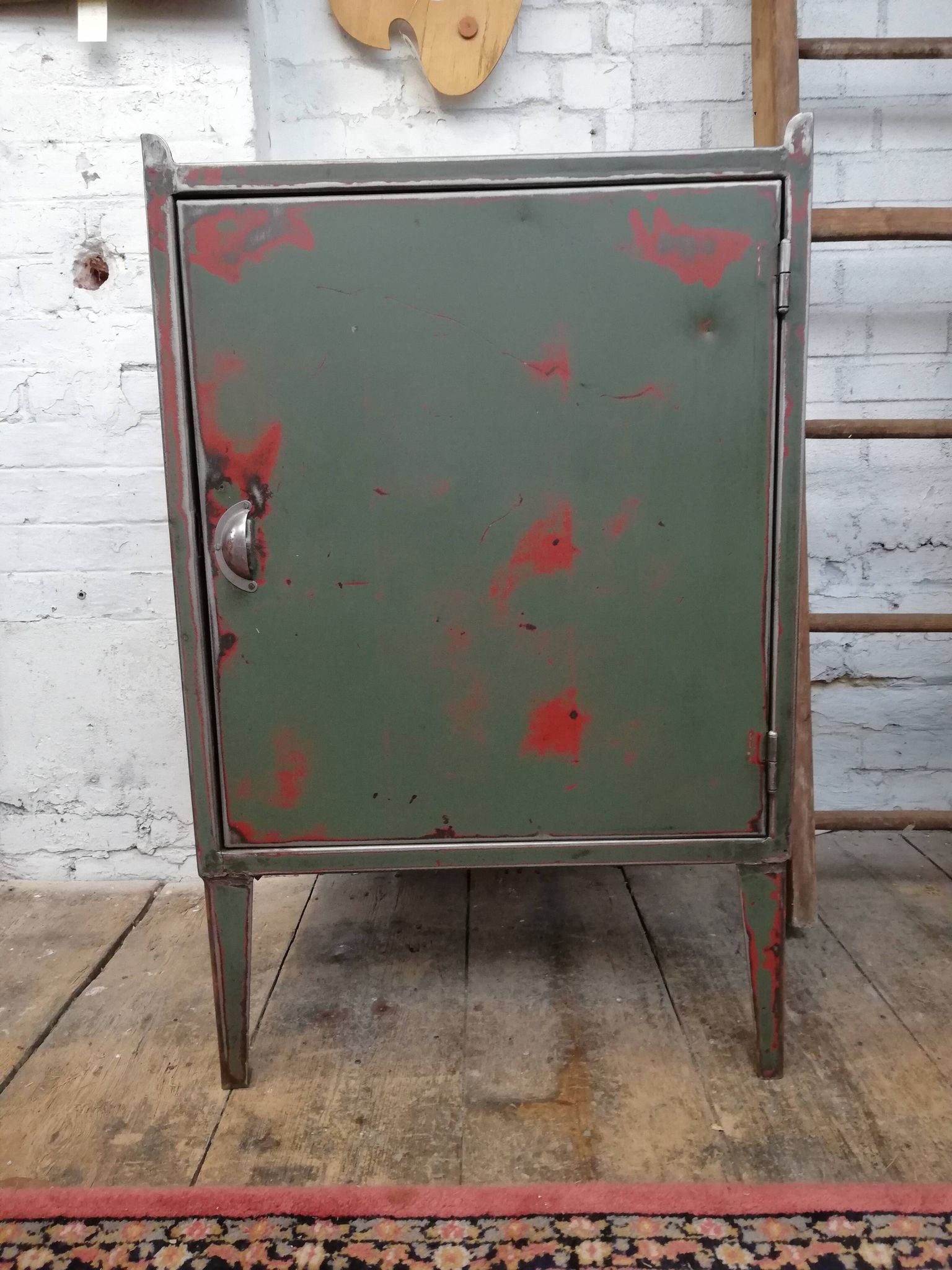 Industrial service, workshop furniture, sheet metal workbench
