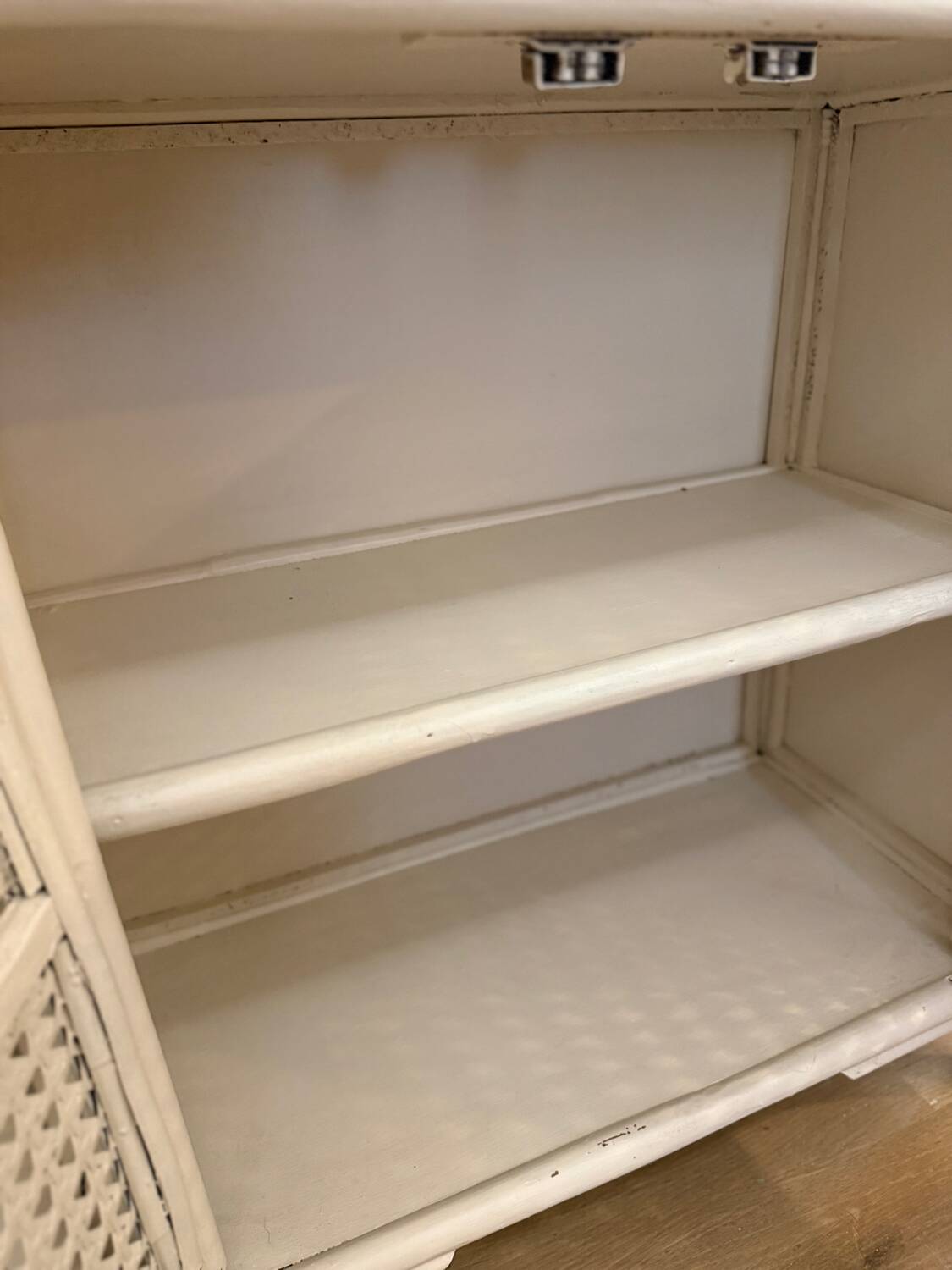 Buffet rotin et cannage