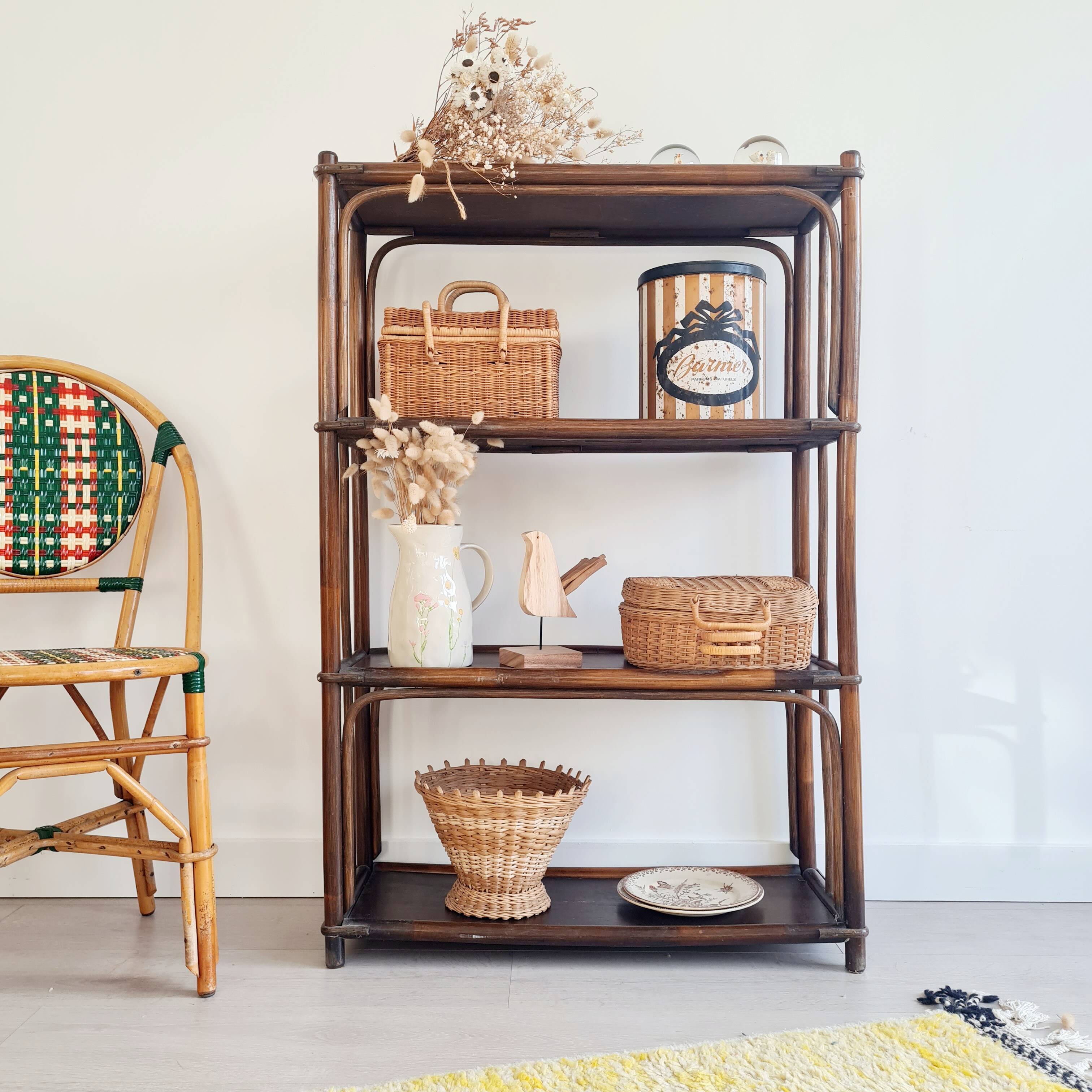 Etagère, bibliothèque en bois et rotin