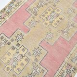 Tapis persan vintage rouge et jaune