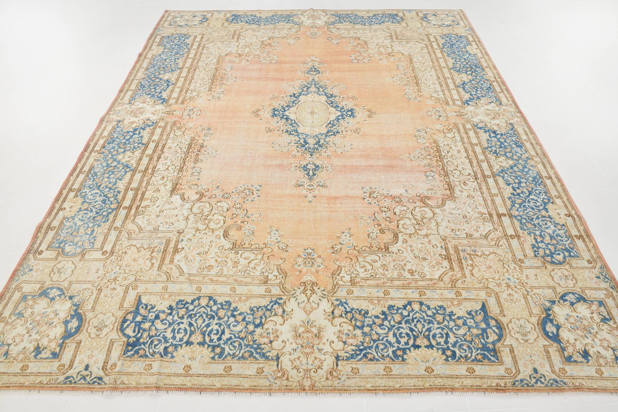 Tapis persan vintage en laine noué main, style classique, motif floral, 300x368.