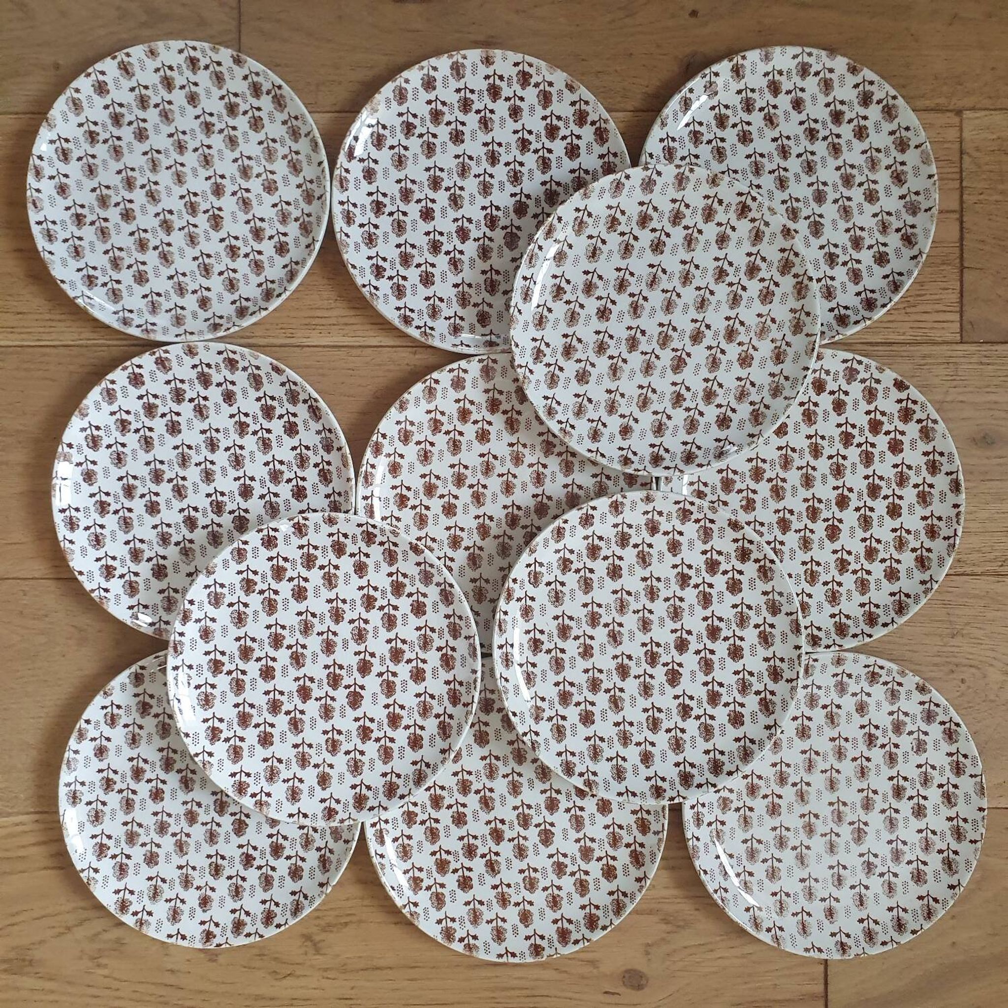 12 assiettes à dessert Gien Arbre Brun