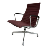 EA 122 swivel chair designed by Charles and Ray Eames for Vitra, 1980s.