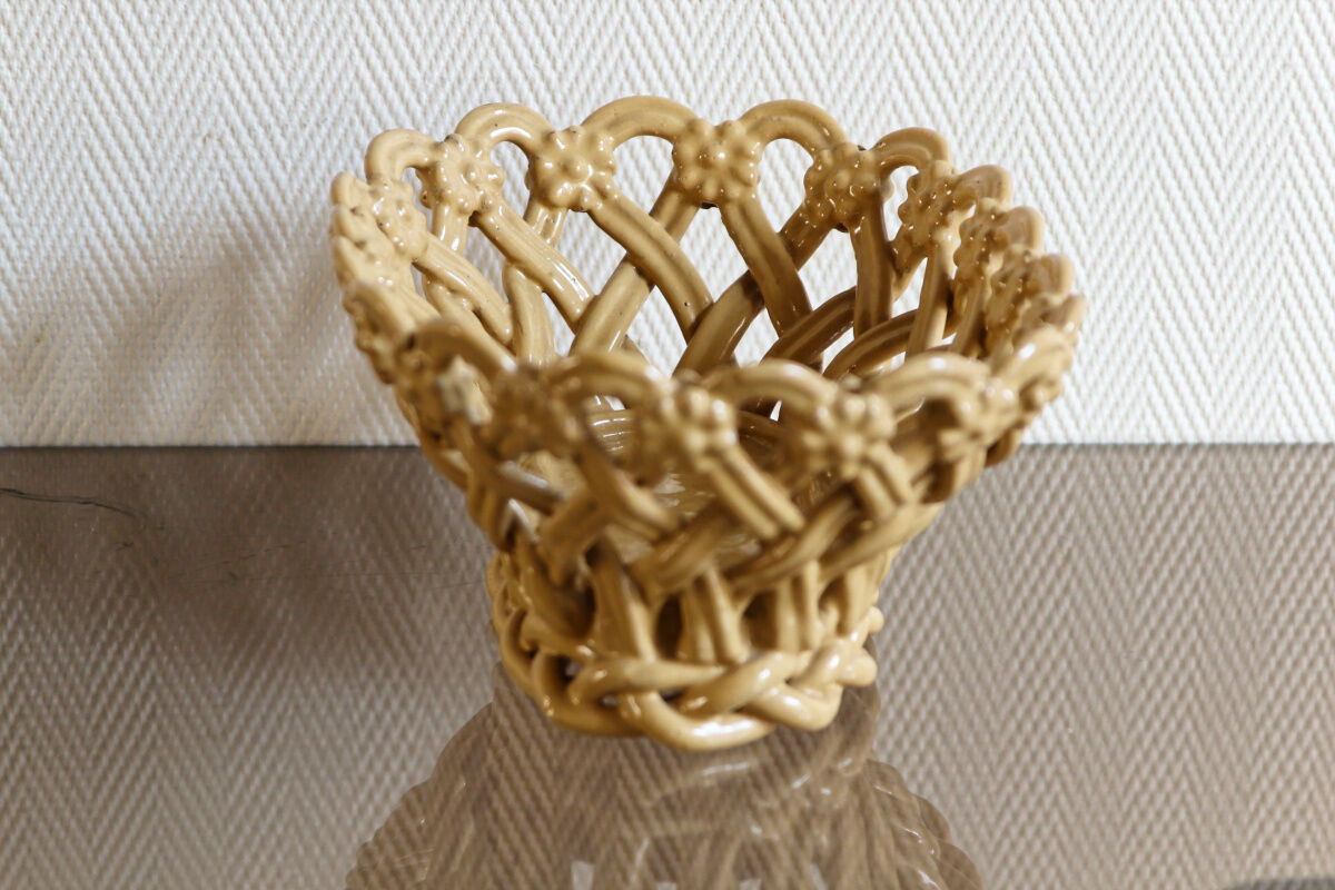 Old fruit cup, Langeais