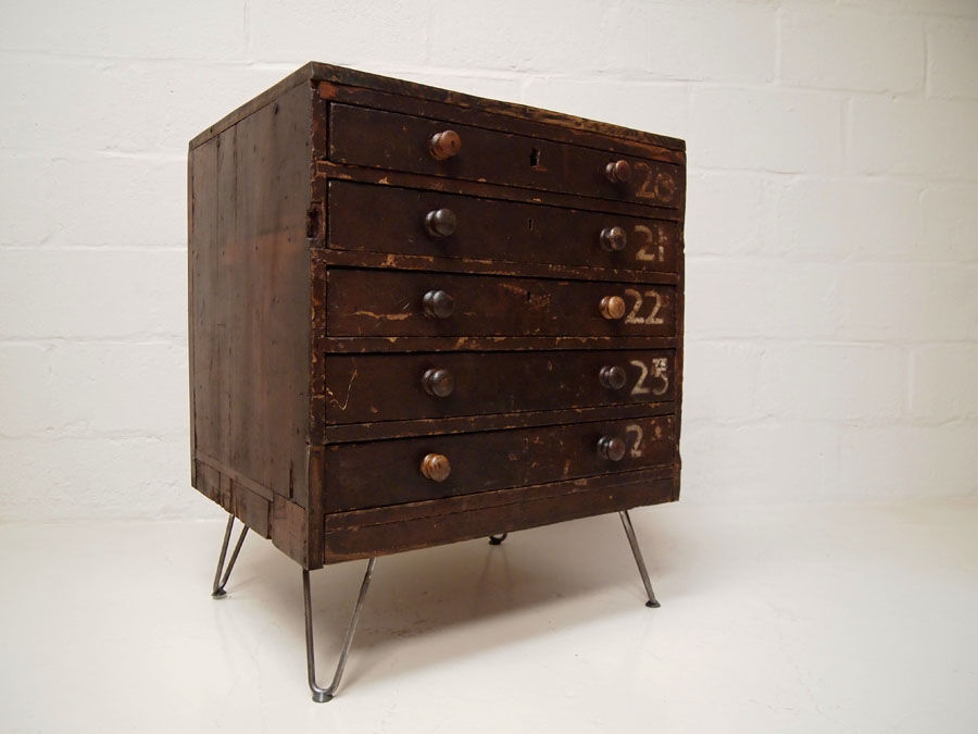 Reworked english edwardian printers draw set