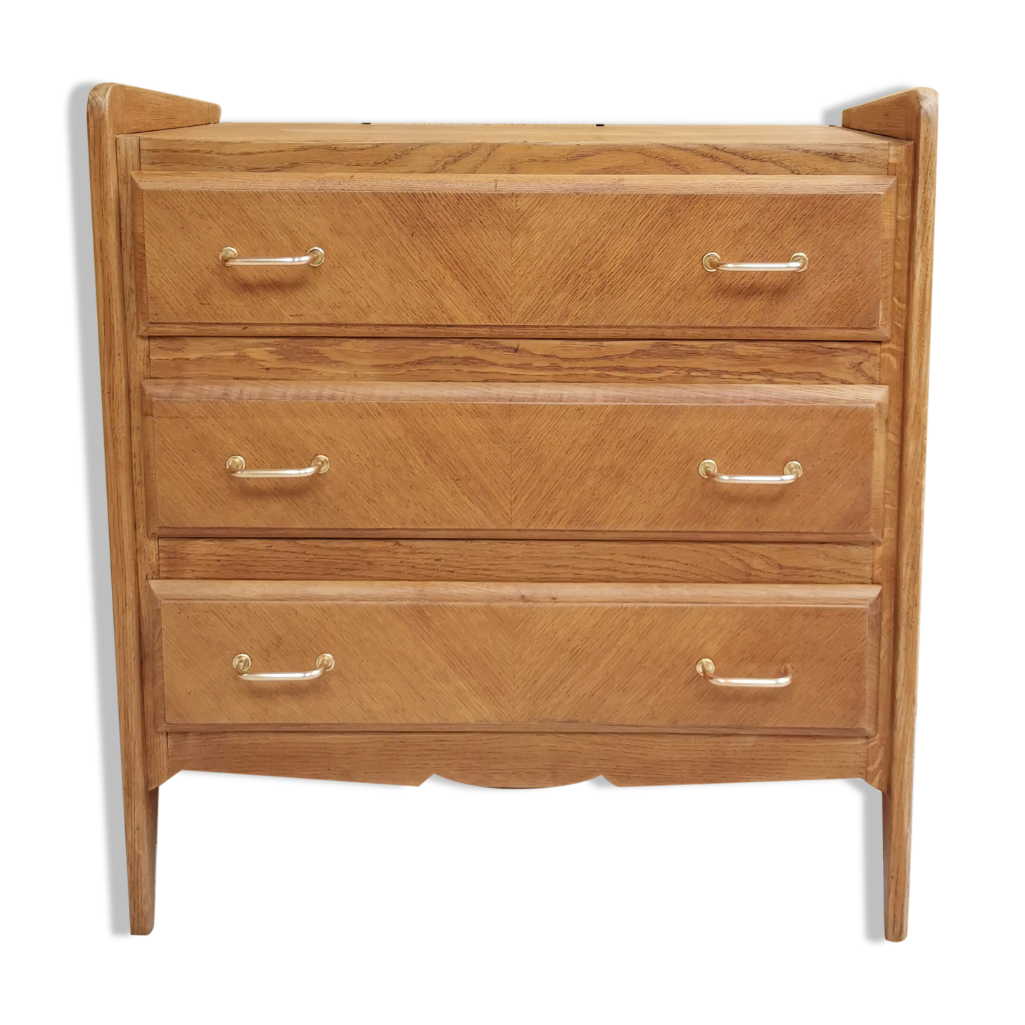 Small chest of drawers
