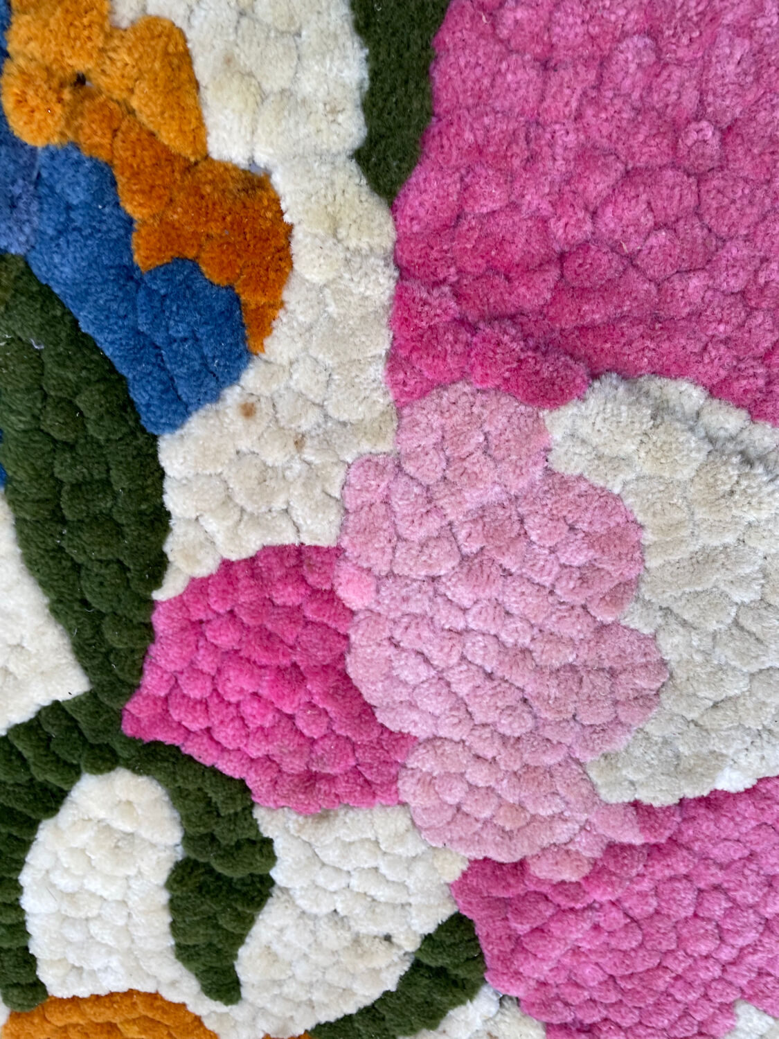 80s floral rug handmade tapitouf in pieces