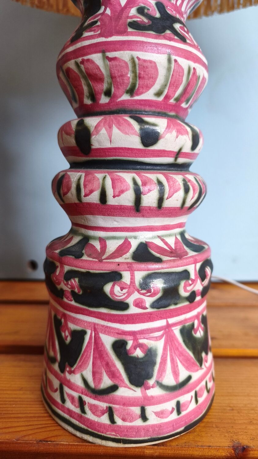 Yvain Keraluc ceramic table lamp