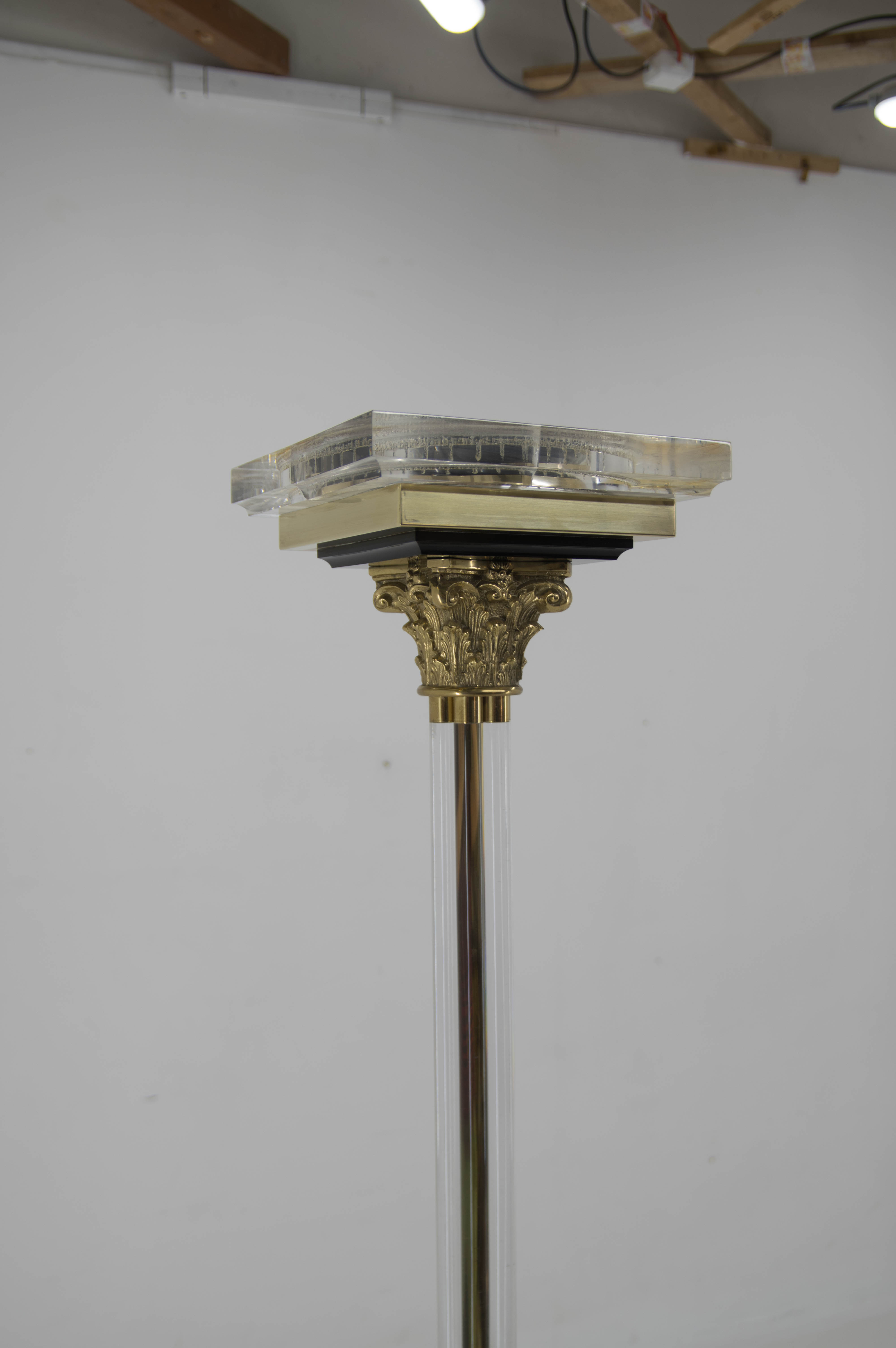 Floor Lamp with Upright Light, Italy, 1970s