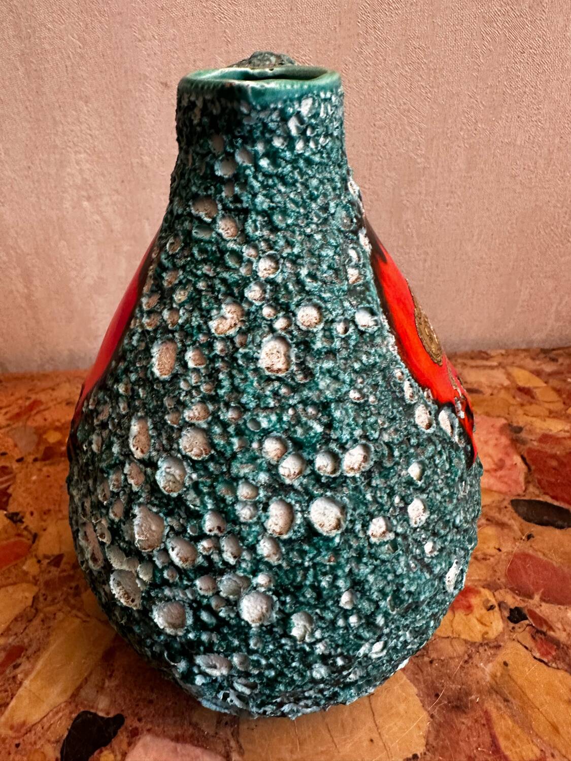 Pichet Vallauris années 60 rouge émaillé Fat Lava vert écume des mers