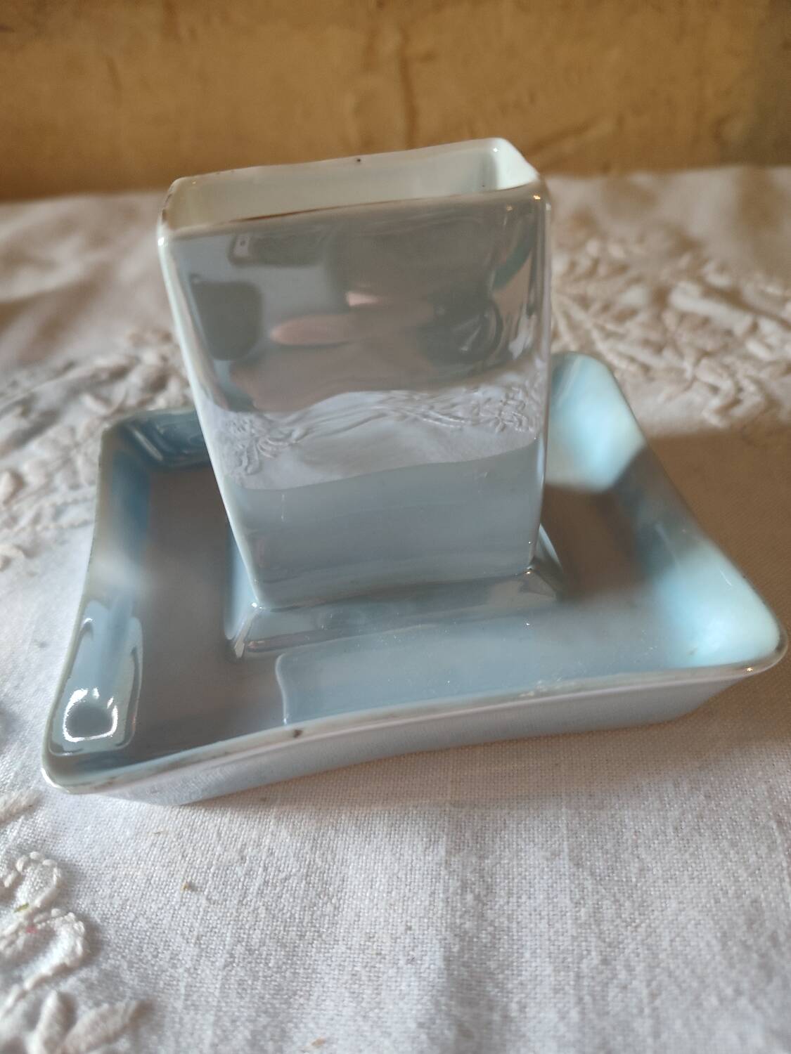 Cendrier Victoria China Czechoslovakia bleu nacré