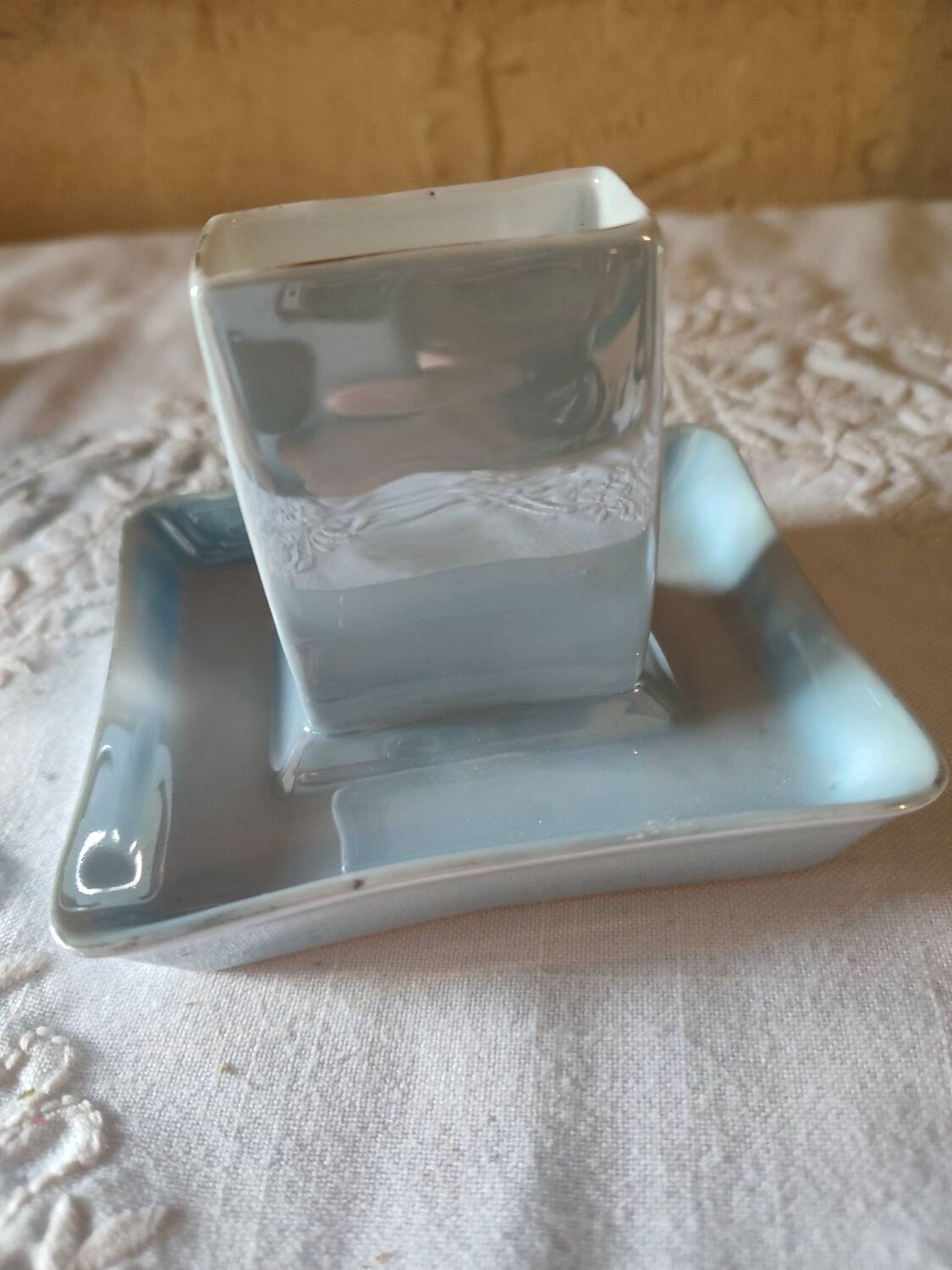 Cendrier Victoria China Czechoslovakia bleu nacré