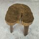Tabouret tripode brutaliste en bois