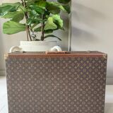 Former Louis Vuitton Alzer suitcase  70