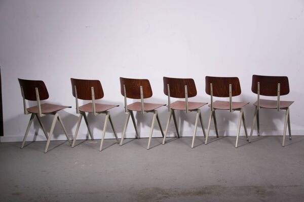 Chaise S16 par Galvanitas. Environ 1970.