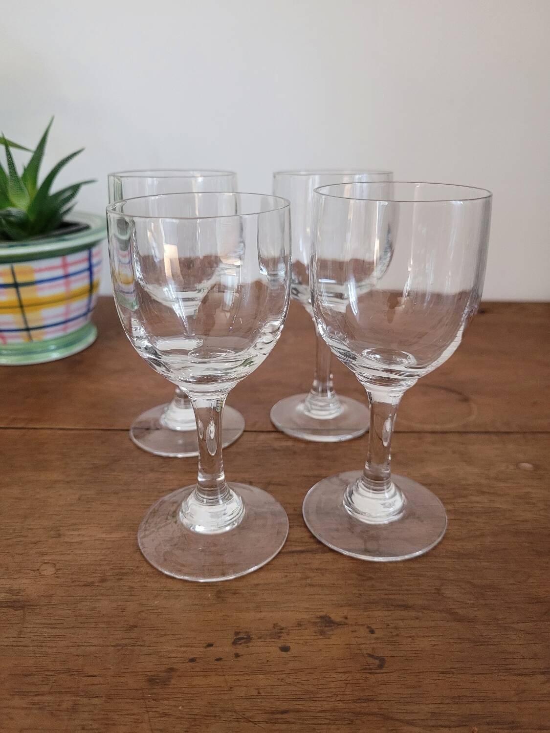 Set of 4 small wine glasses