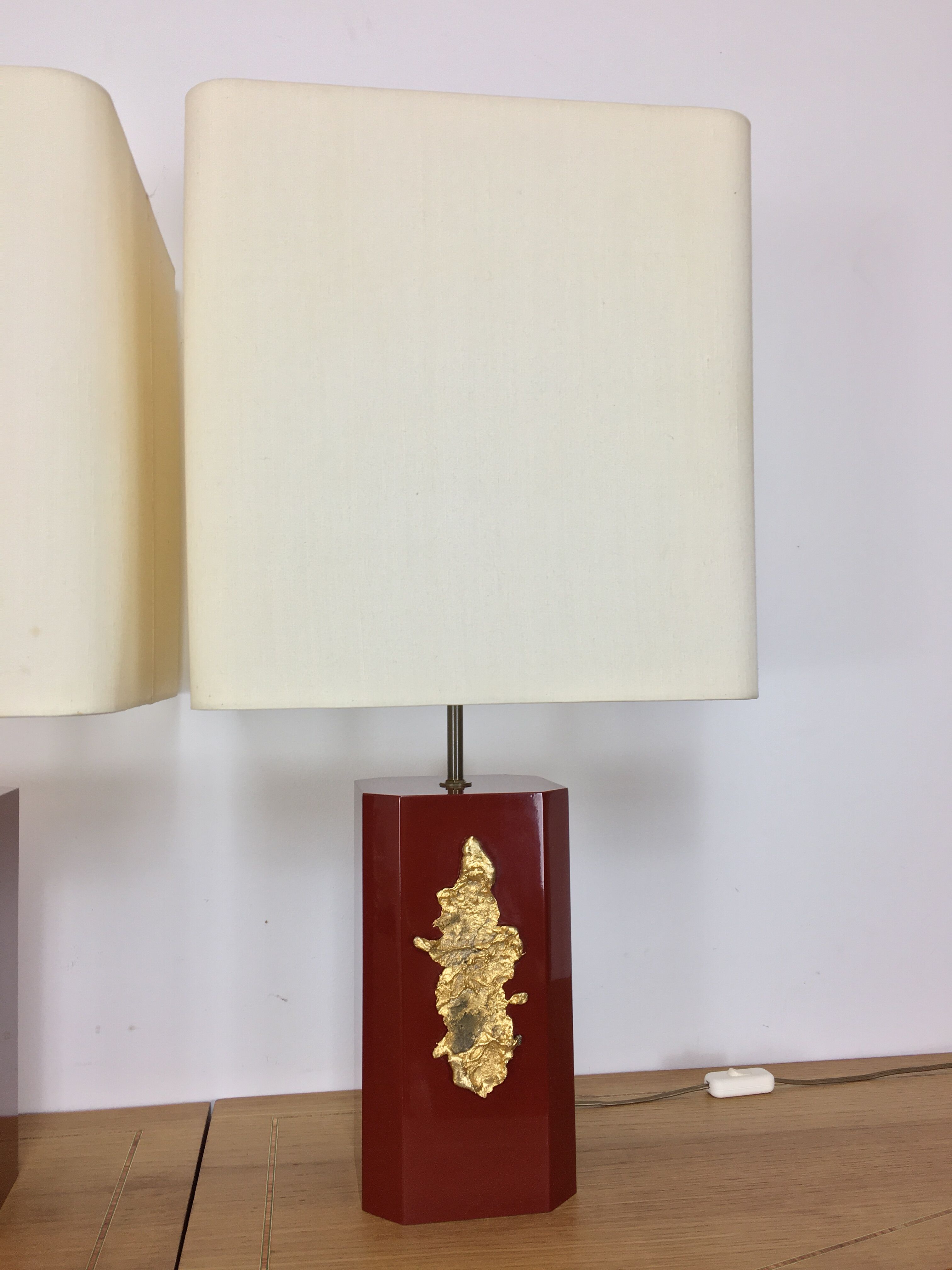 Paire de lampes "pépites" par Philippe Cheverny rouge et or