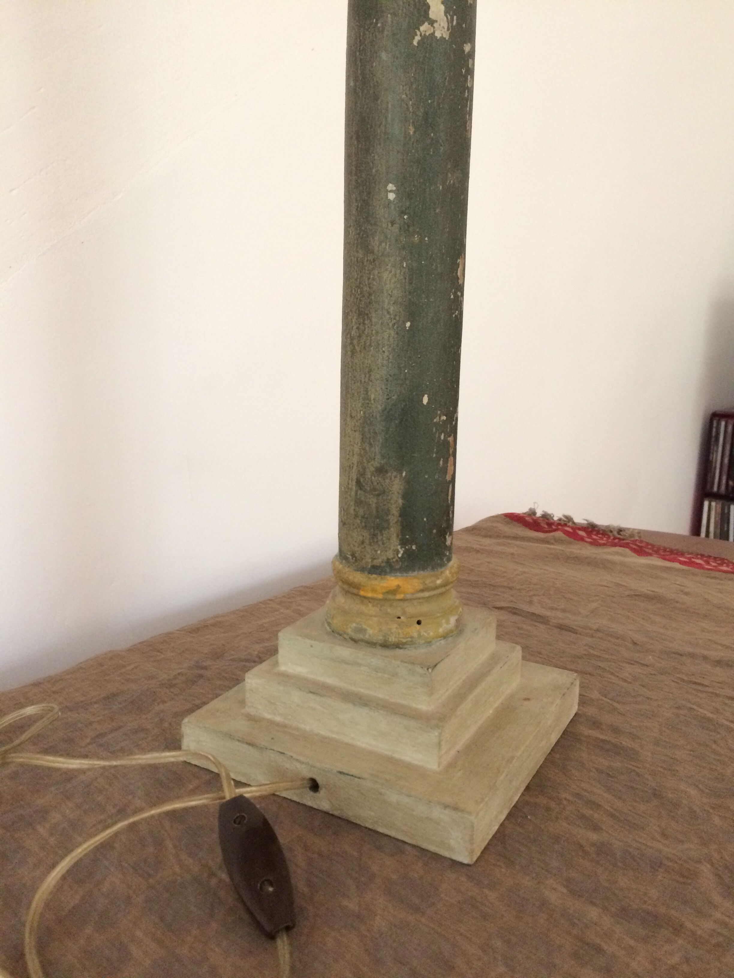 Floor lamp