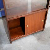 Vintage showcase library