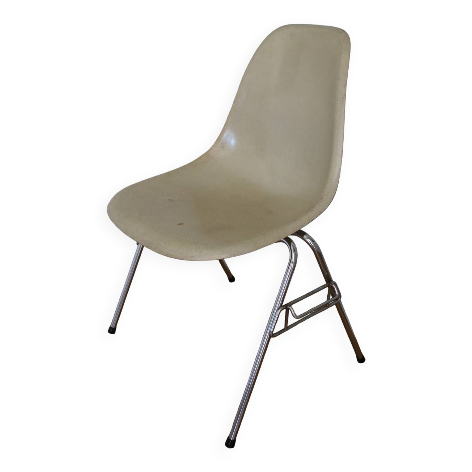 Eames cream shell chair Herman Miller