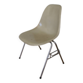 Chaise coque EAMES crème Herman Miller