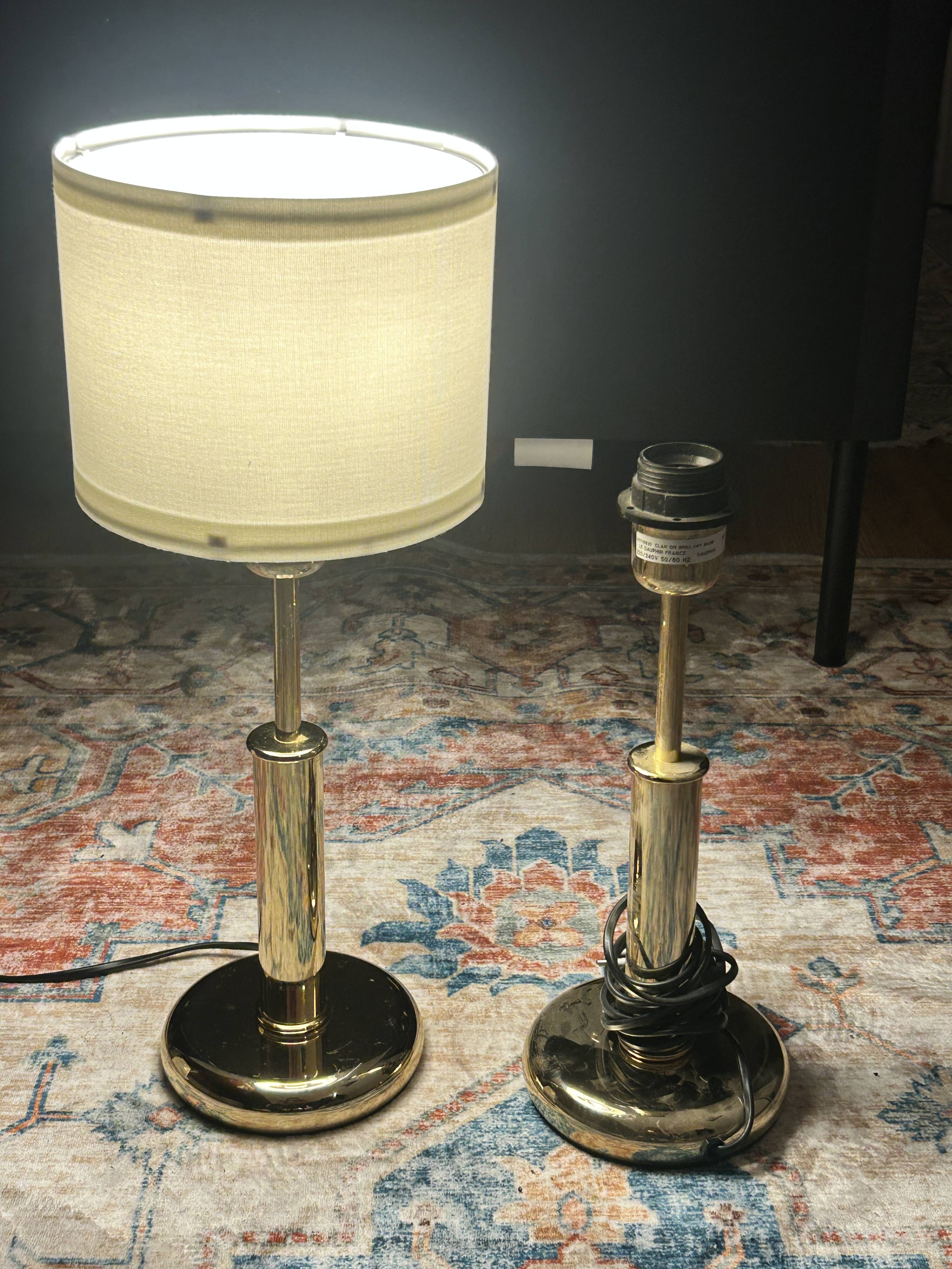 Brass bedside lamp – Le Dauphin France