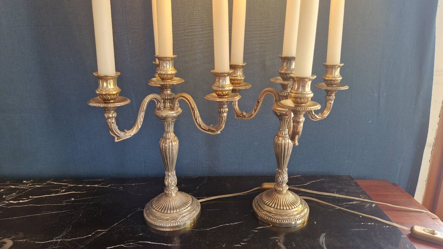 Paire de chandelier en métal argenté