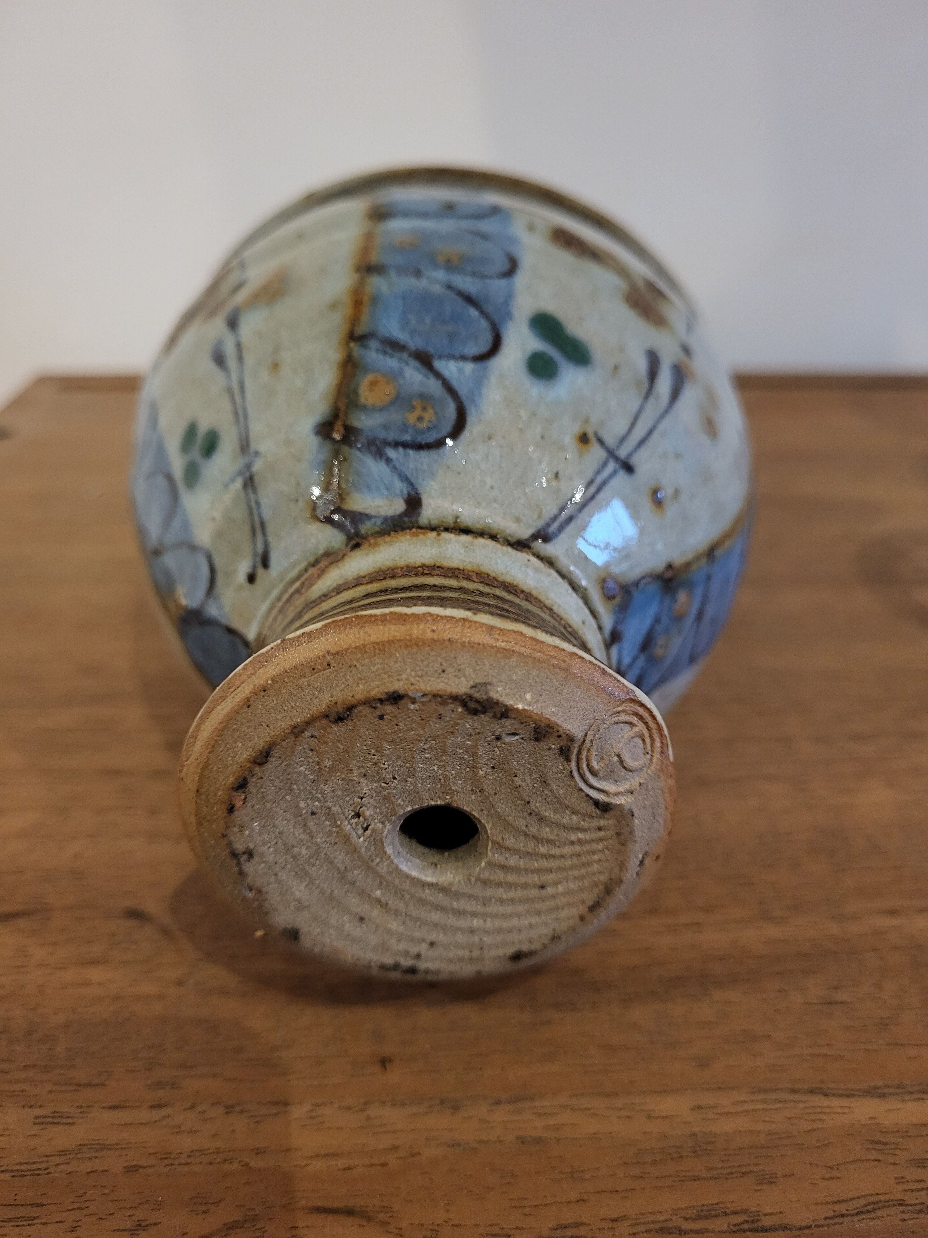 Sandstone wall pot cover