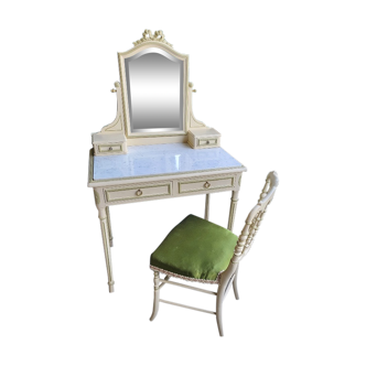 Dressing table with chair