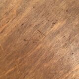 Serving table